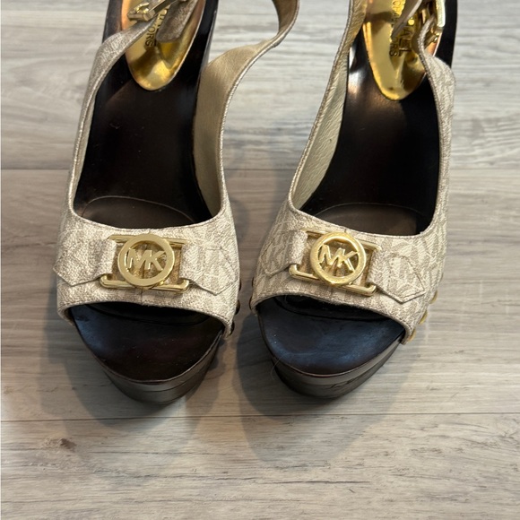 Michael Kors Gold and Black Platform Heels - Picture 1 of 4